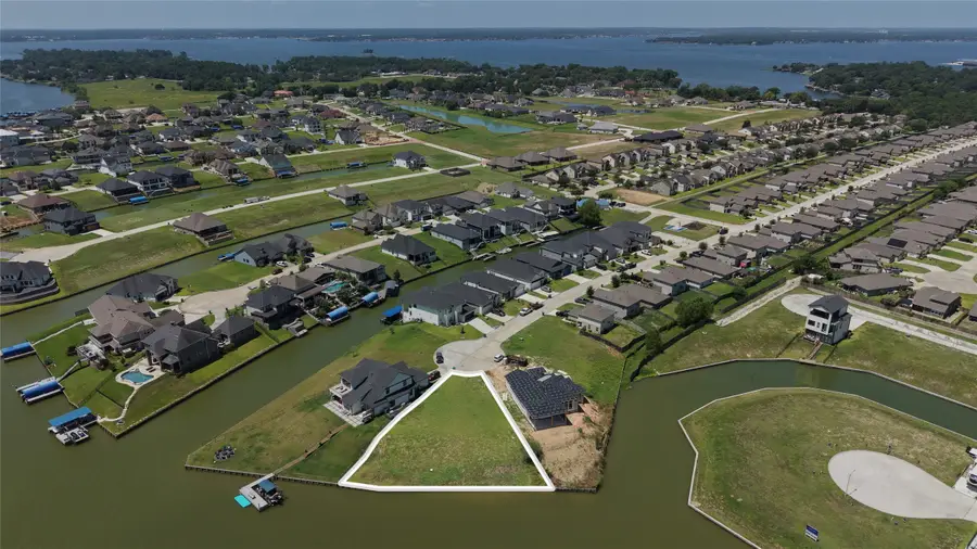 11000 N Lake Mist Lane, Willis, TX 77318 - #2