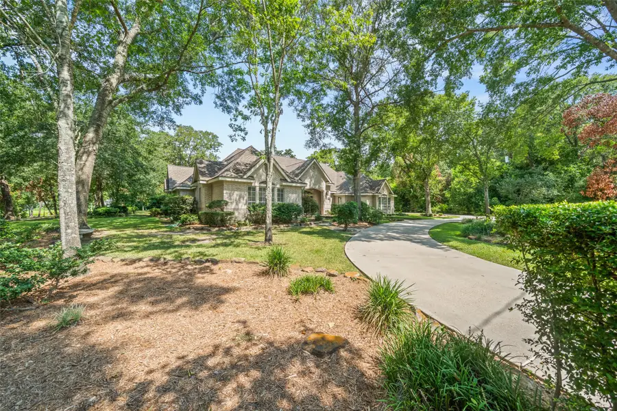 629 Stonewall Jackson Drive, Conroe, TX 77302 - Image #3