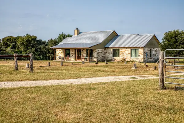 8201 Lone Star Road, Washington, TX 77880