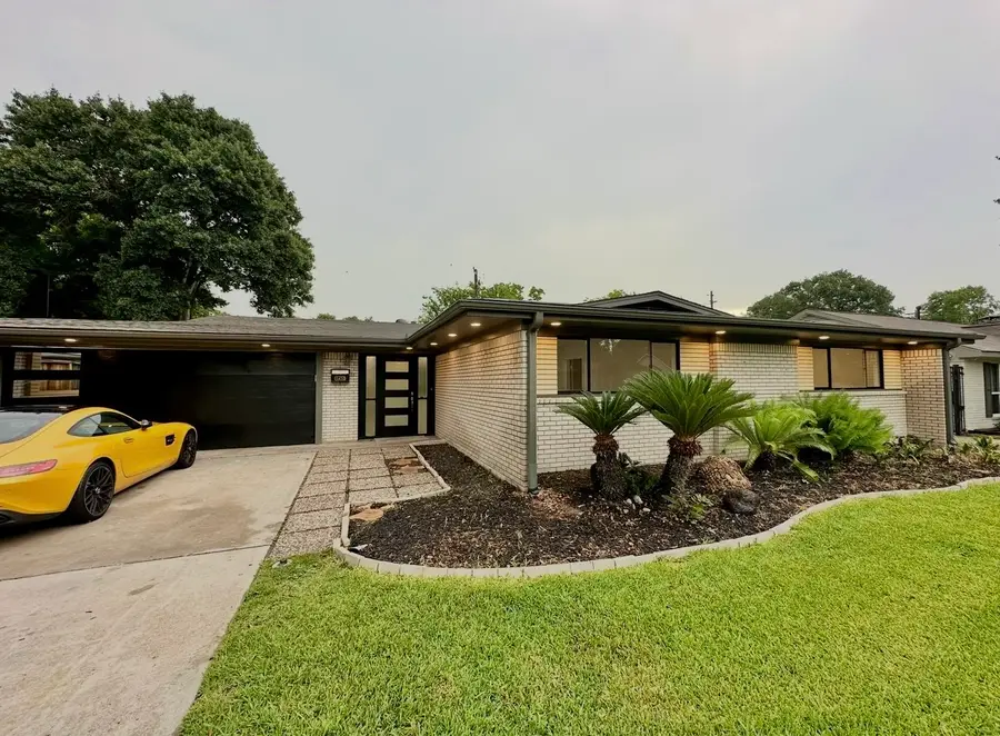5450 Ariel Street, Houston, TX 77096 - Image #2