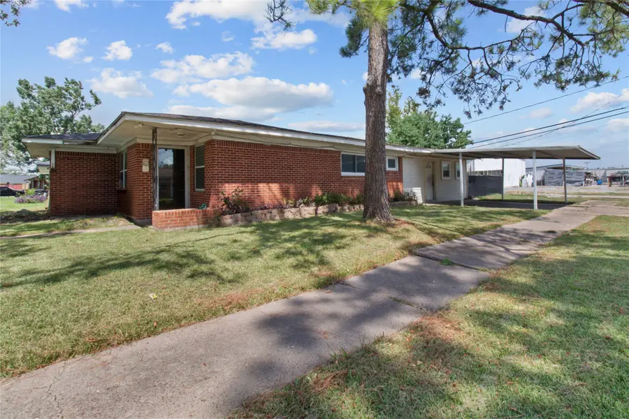 5702 Wood Creek Way, Houston, TX 77017 - Image #2