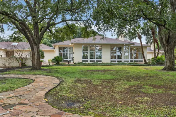 2801 Merriman Street, Port Neches, TX 77651