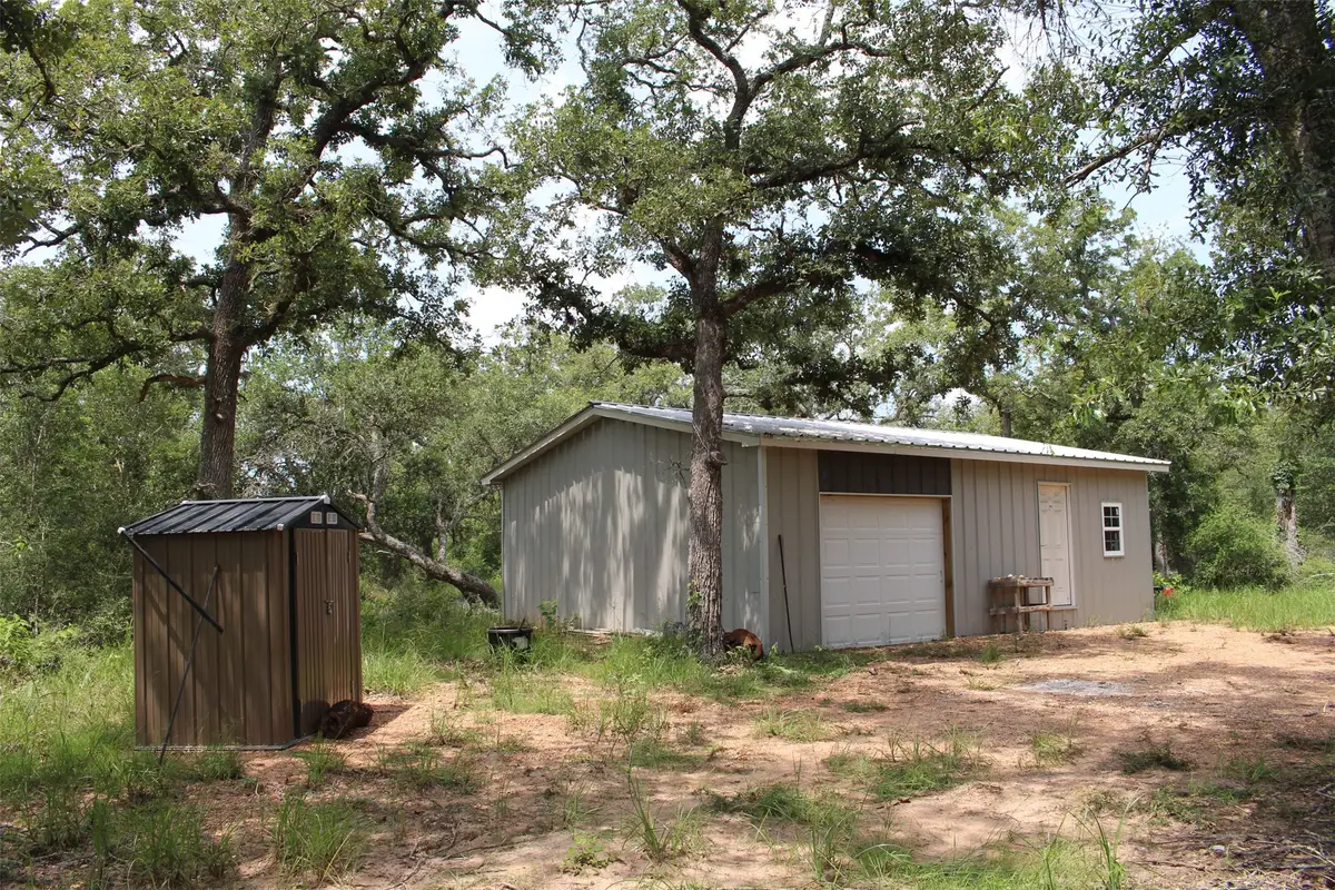 479 Private 1581 Drive, Hallettsville, TX 77964 - #1