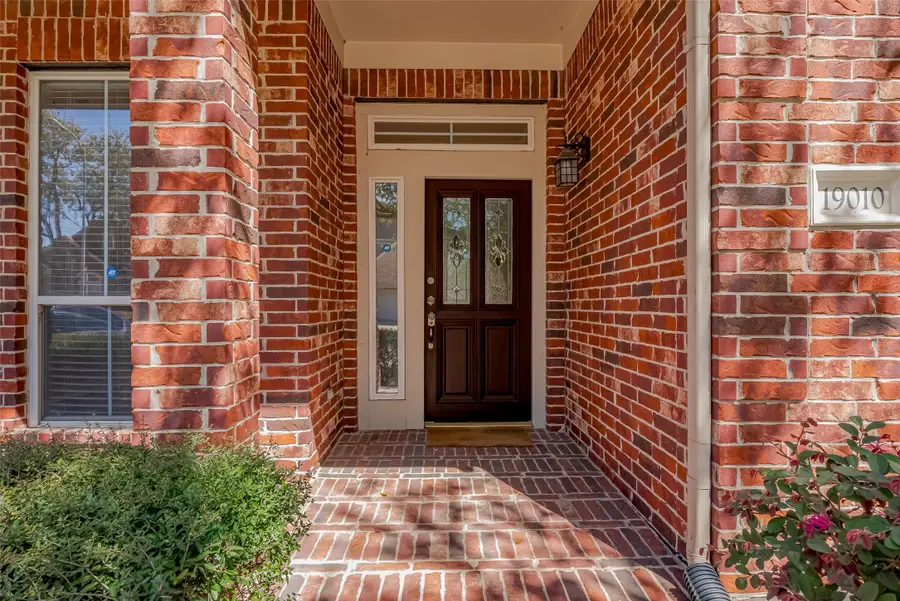 19010 Grove Valley Trail, Houston, TX 77084 - Image #2