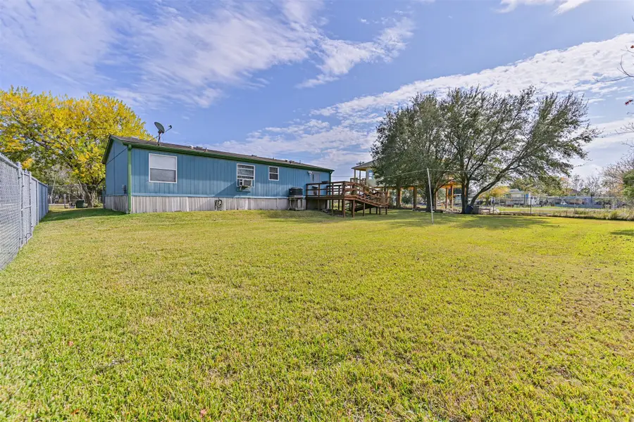 1036 9th Street, Dickinson, TX 77539 - Image #3
