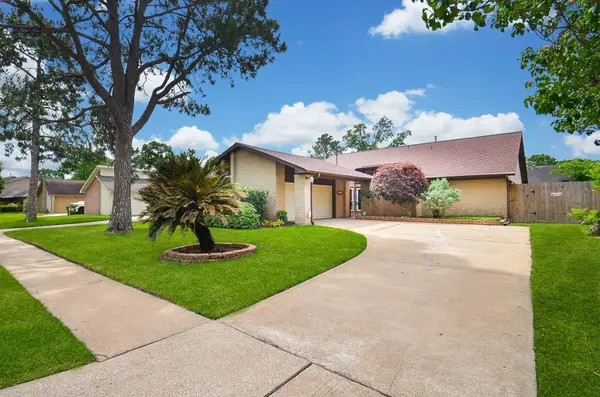 15615 Four Leaf Drive, Houston, TX 77084