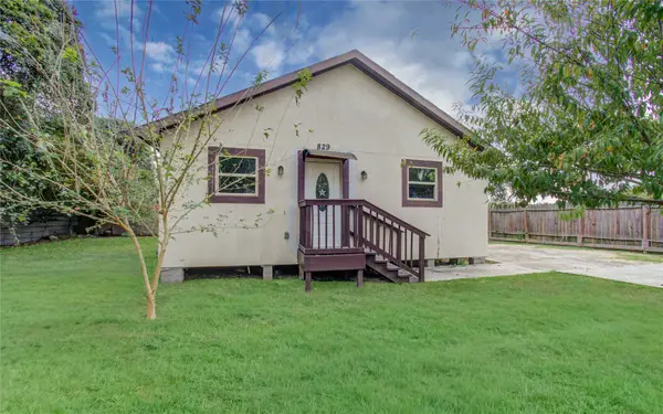 829 Fair Street, Houston, TX 77088