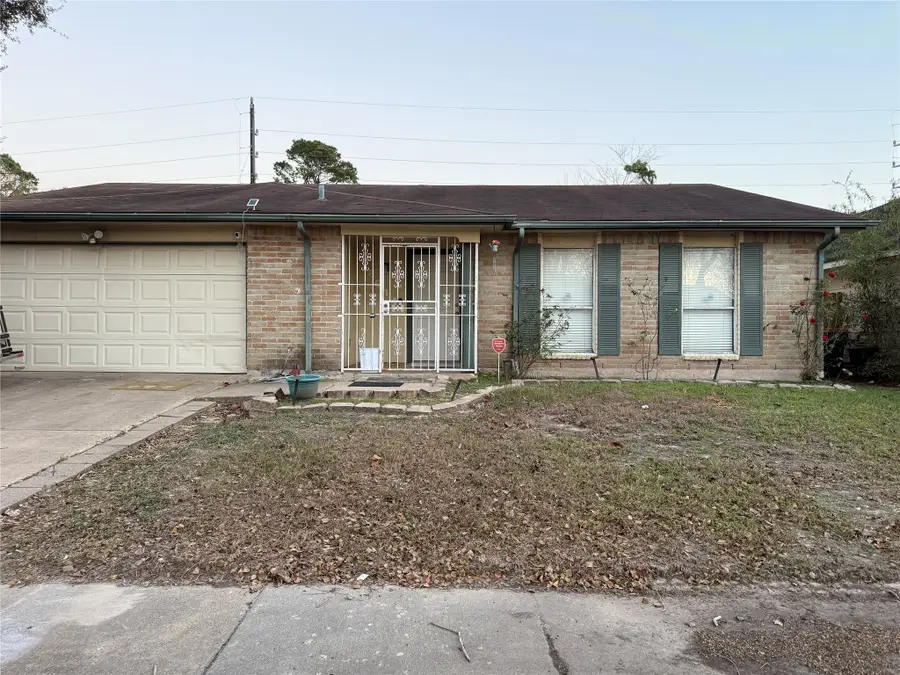 8014 Streamside Drive, Houston, TX 77088 - Image #3