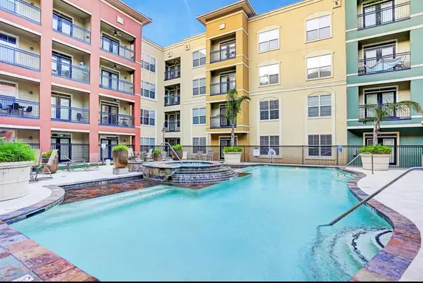1711 Old Spanish Trail #104, Houston, TX 77054