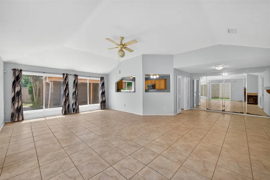 15818 Alta Mar Drive, Houston, TX 77083 - Image #2