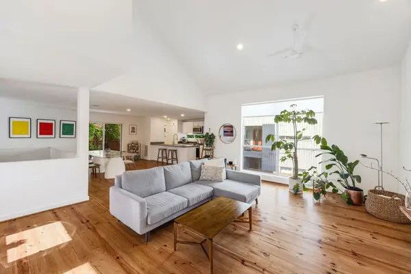 824 Ruthven Street, Houston, TX 77019