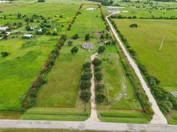 15155 Schmidt Road, Waller, TX 77484