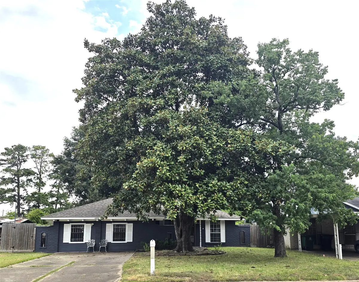 6434 Woodland Trails Drive, Houston, TX 77088 - #1