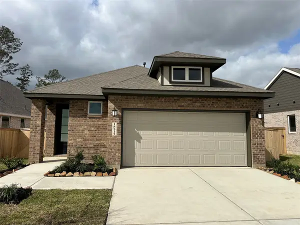 1606 Windrose Lane, Angleton, TX 77515