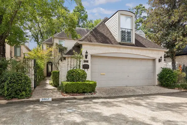 9517 Bayou Brook Street, Houston, TX 77063
