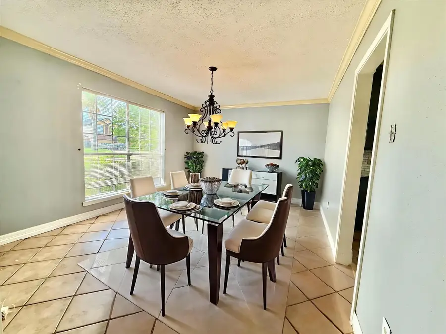 223 Almond Drive, Lake Jackson, TX 77566 - #3