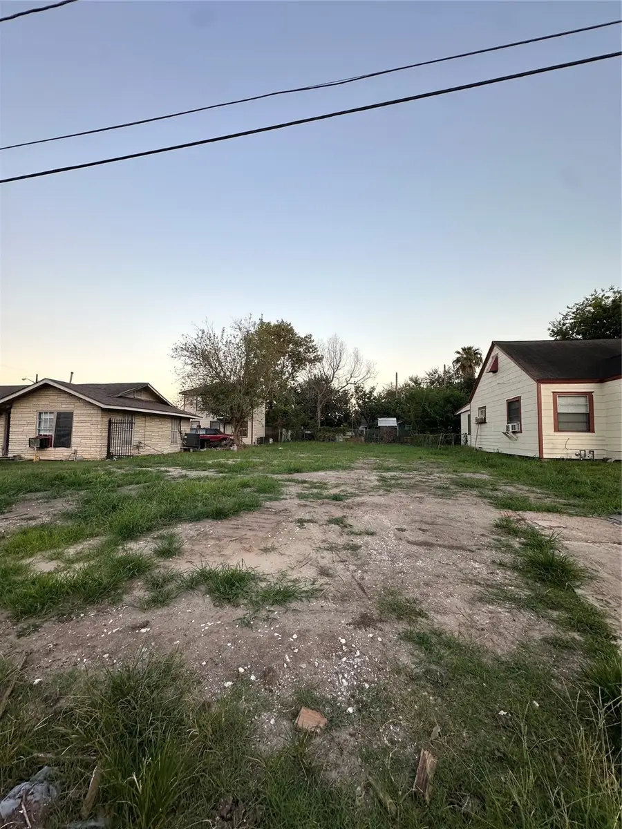 6711 Eastwood Street, Houston, TX 77021 - Image #2