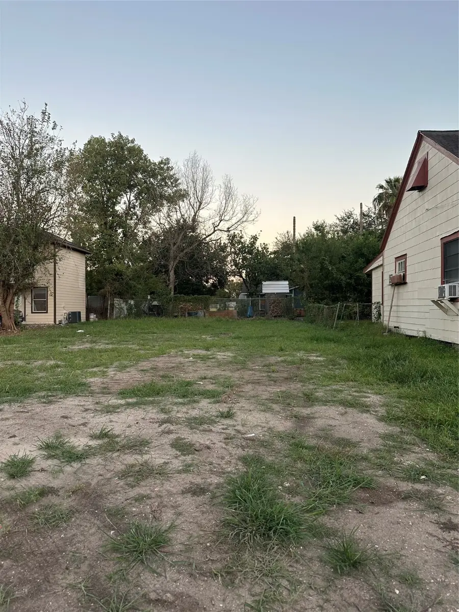 6711 Eastwood Street, Houston, TX 77021 - Image #3