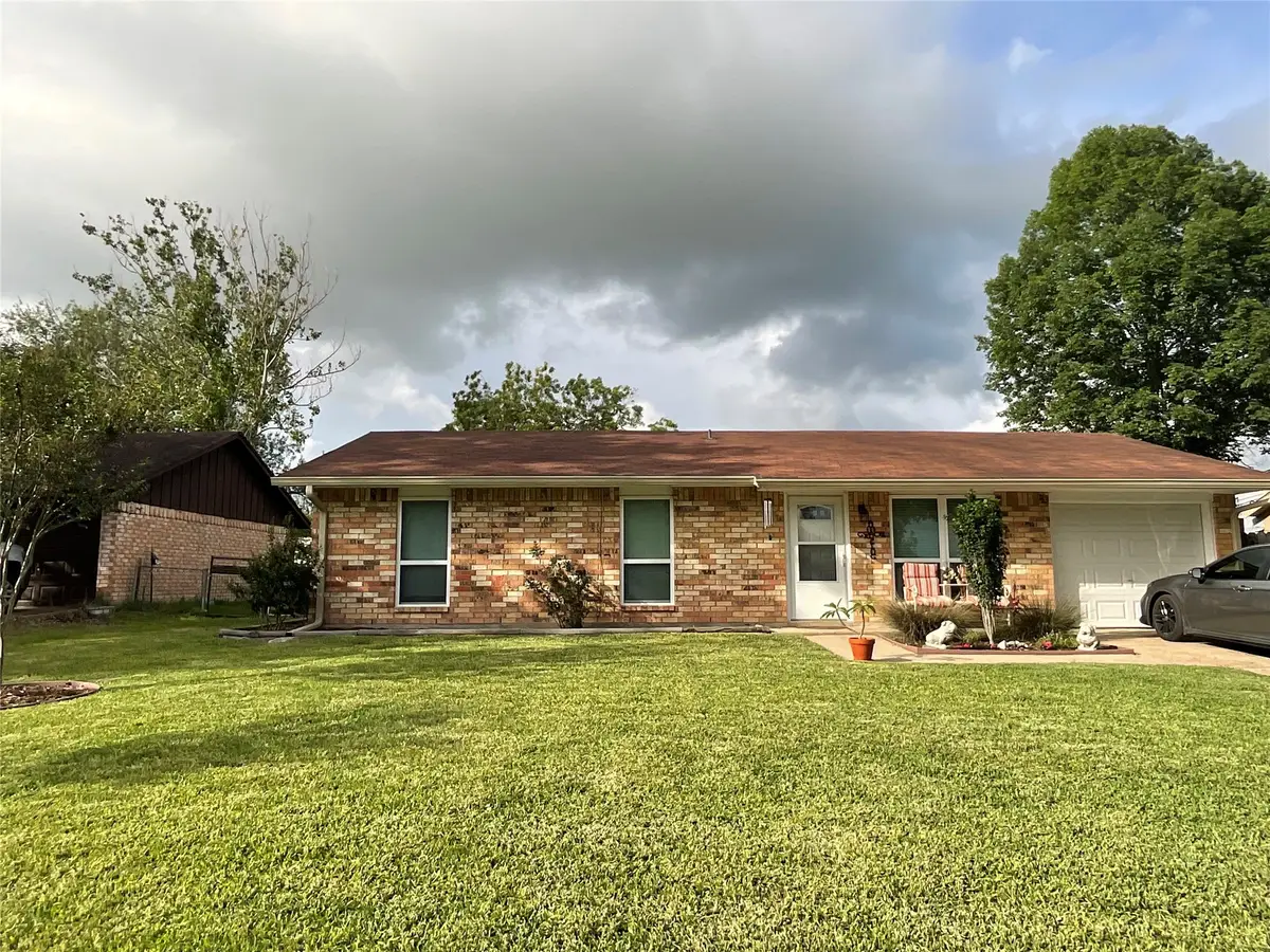 105 Kimberly Lane, Yoakum, TX 77995 - #1