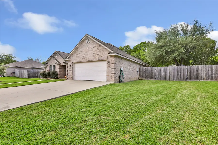 210 Regal Lane, Liberty, TX 77575 - #2