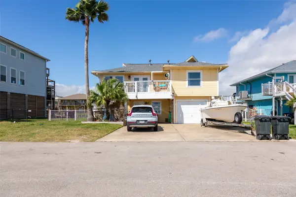 1260 Blue Heron Street, Hitchcock, TX 77563