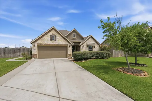 9218 Regan Way, Mont Belvieu, TX 77523