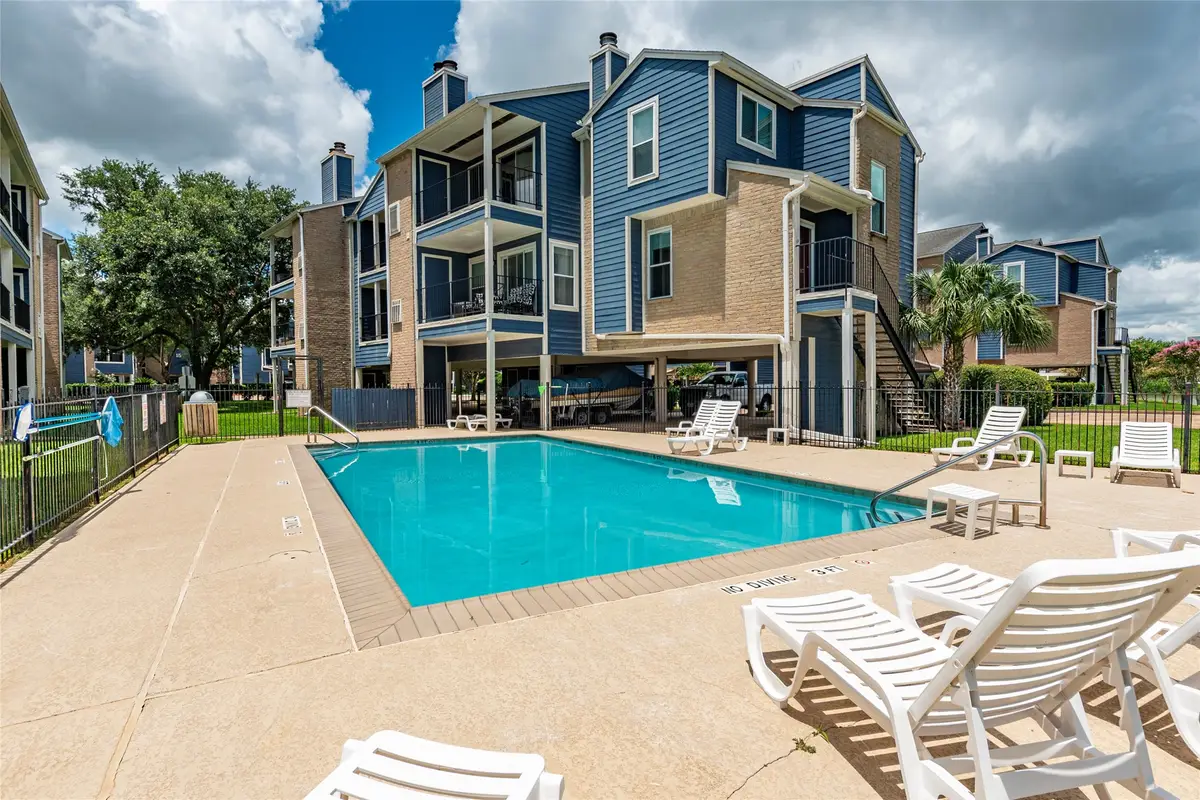 18515 Egret Bay Boulevard #1301, Webster, TX 77058 - Image #1