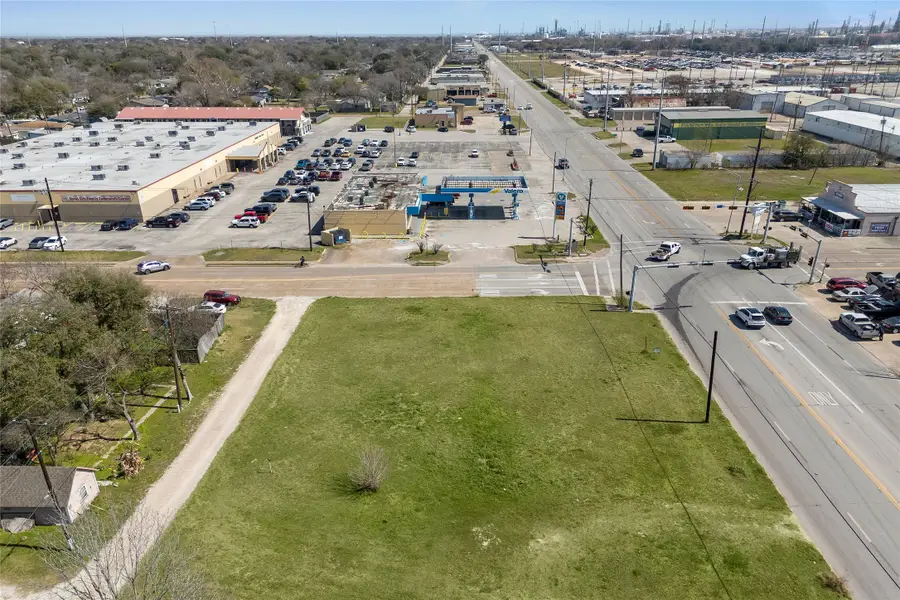2106 Texas Avenue, Texas City, TX 77590 - #2