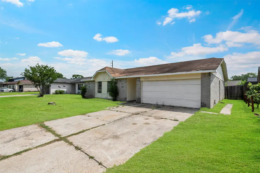 8326 Sorrel Drive, Houston, TX 77064 - Image #3