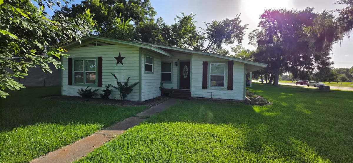 202 Azalea Street, Lake Jackson, TX 77566 - #1