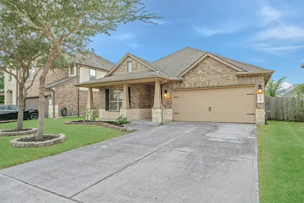 1806 Oak View Lane, Pearland, TX 77581