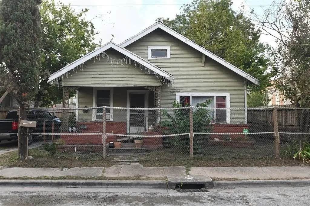 3908 Bering Street, Houston, TX 77003 - #1