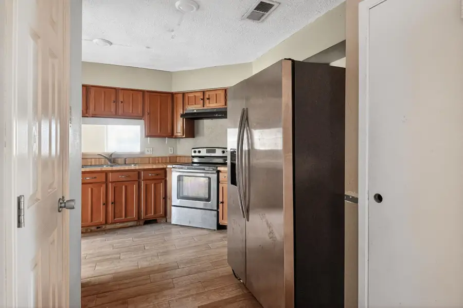 6923 Kearney Drive, Richmond, TX 77469 - Image #2