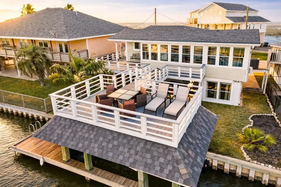 283 Barracuda Street, Bayou Vista, TX 77563 - #2