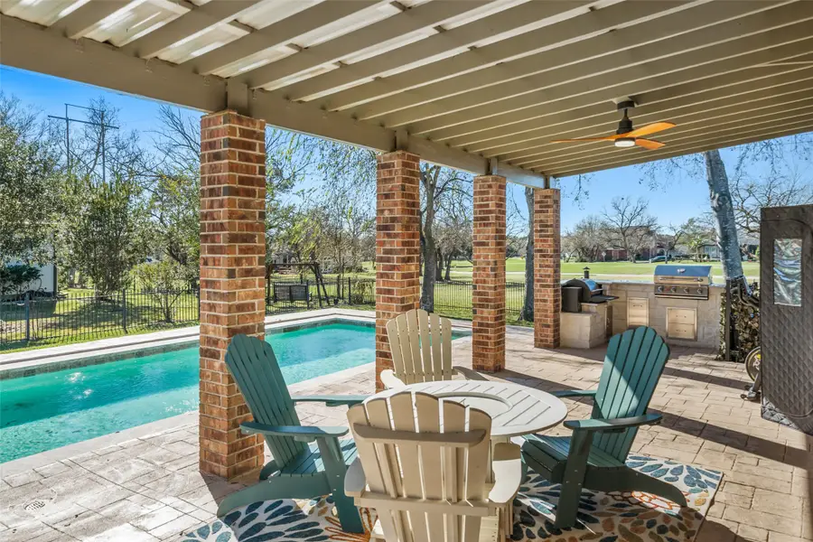 118 Hillsborough Drive W, Montgomery, TX 77356 - #3