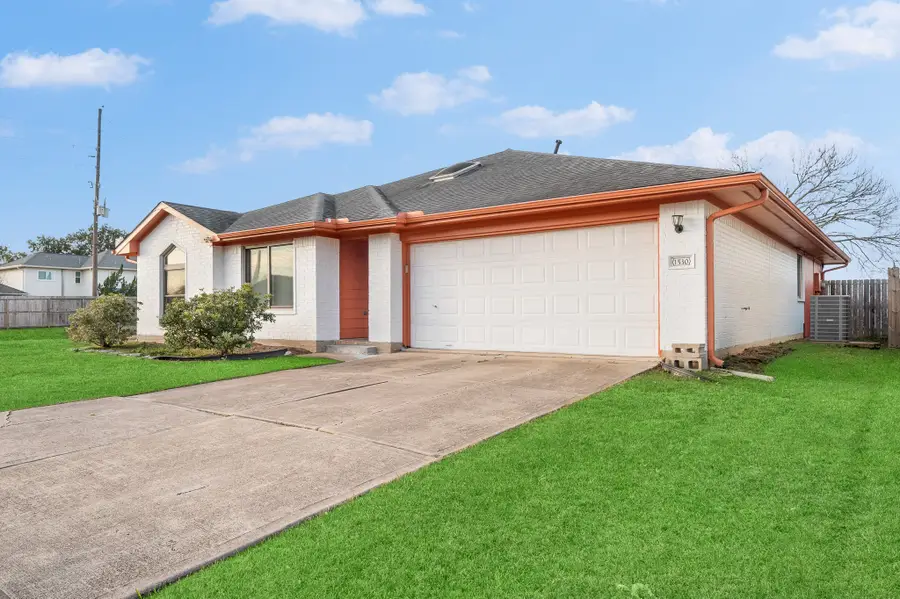 1530 Hunter Green Lane, Fresno, TX 77545 - Image #2