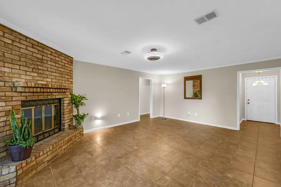 1728 Dolphin Drive, Seabrook, TX 77586 - #3