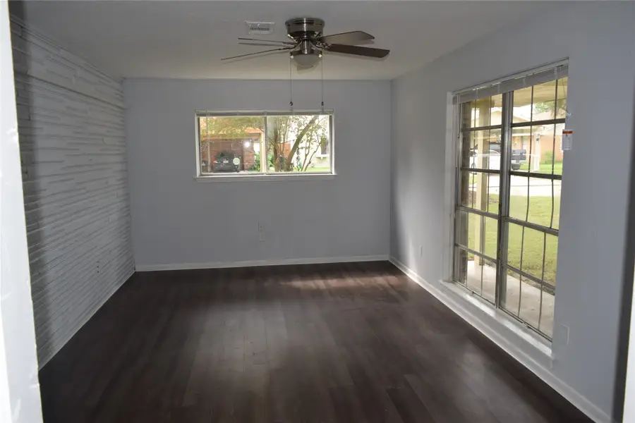 9902 Tolman Street N, Houston, TX 77034 - Image #3