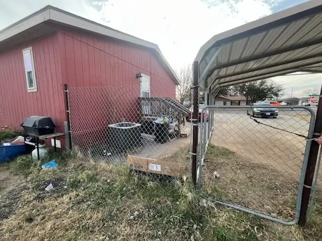 406 N Saint Benedict, Stanton, TX 79782 - #2