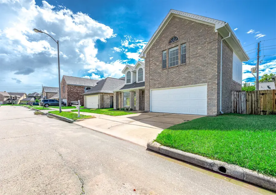 13547 Pasa Robles Lane, Houston, TX 77083 - Image #3