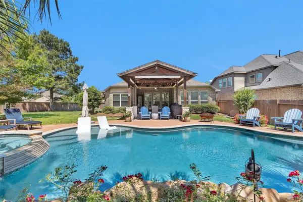 102 Cadence Court, Montgomery, TX 77316