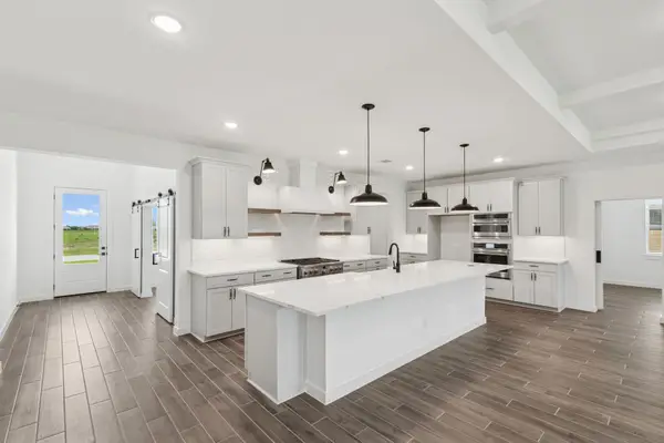 11614 Old Fashion Circle, Mont Belvieu, TX 77535