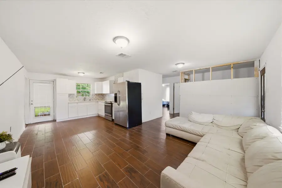 7511 Arnim Street, Houston, TX 77087 - #2