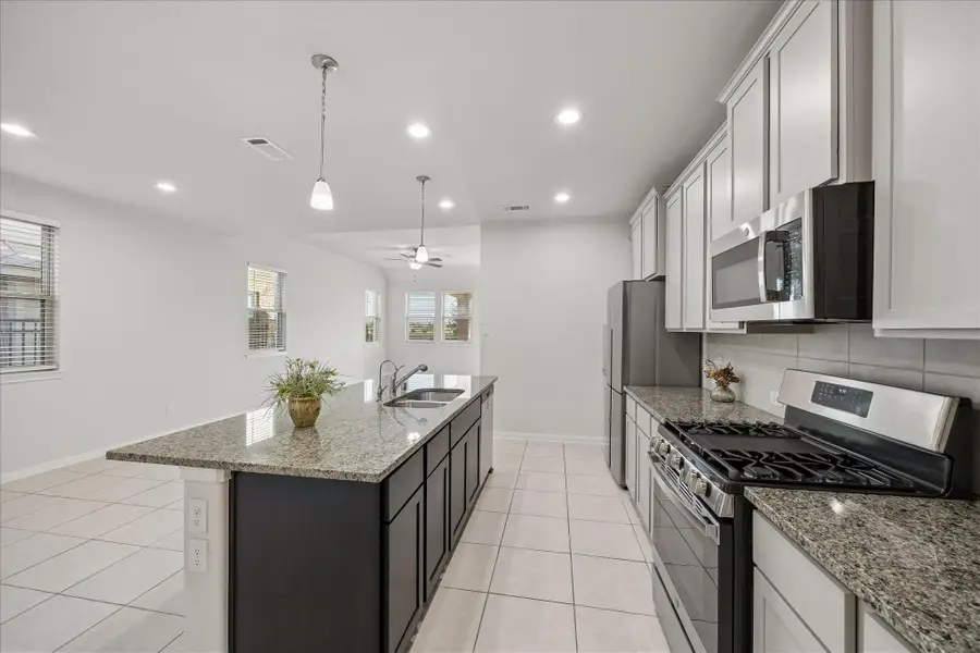 756 Lake Lacosta Dr, Katy, TX 77493 - #3