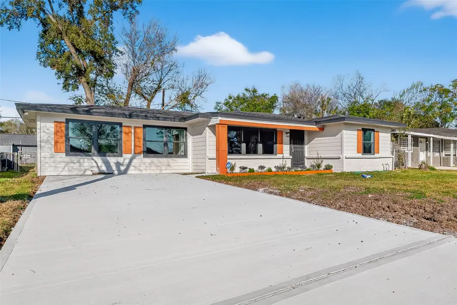 5707 Lyndhurst Drive, Houston, TX 77033 - #3