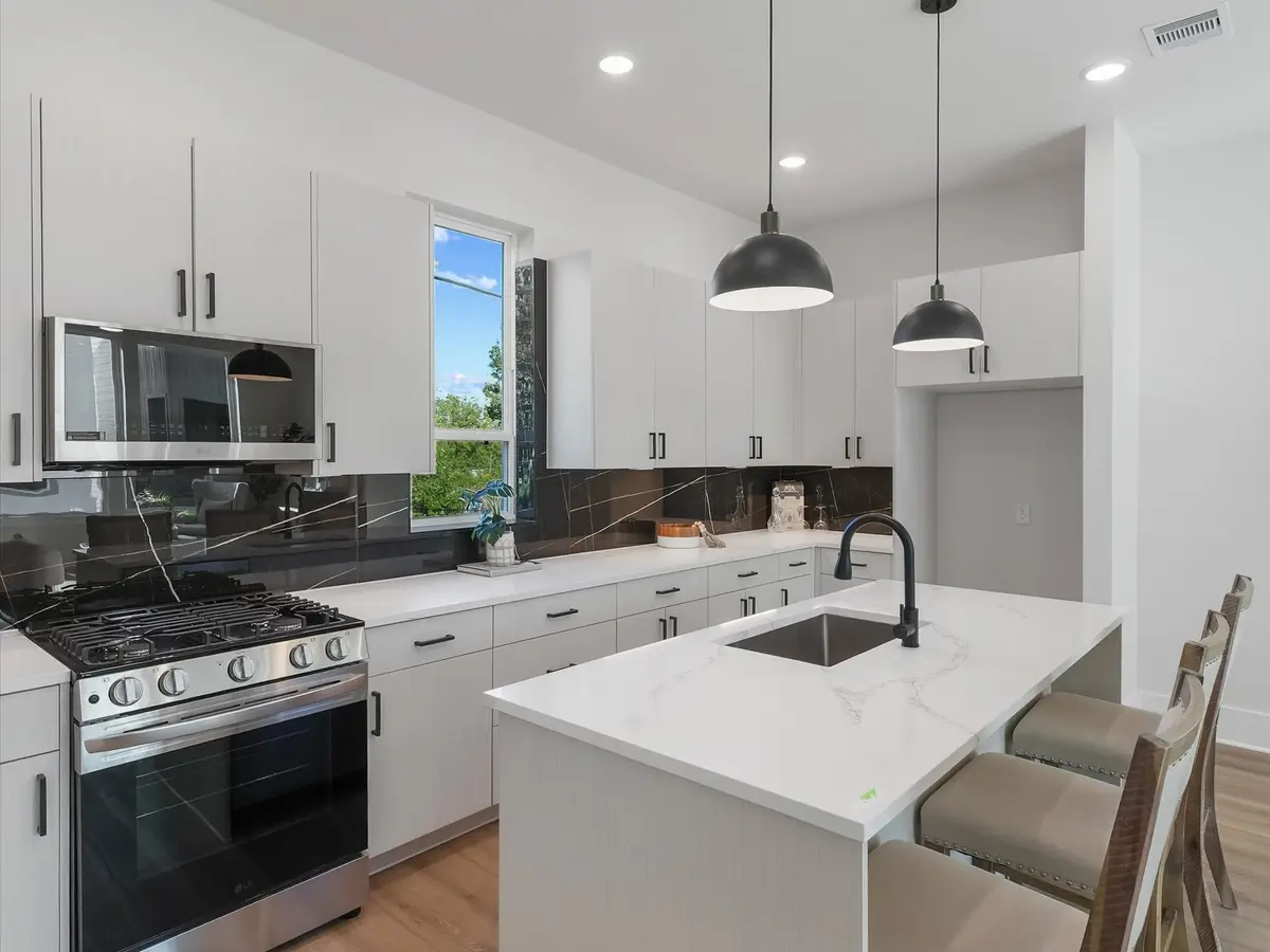 4709 Thornton Villas Lane, Houston, TX 77018 - Image #1