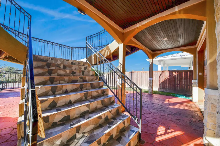 615 29th Street, Dickinson, TX 77539 - Image #3