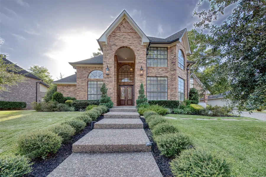 240 Edgewood Dr, Montgomery, TX 77356 - #2