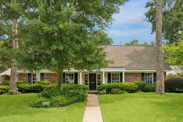 12122 Kimberley Lane, Houston, TX 77024