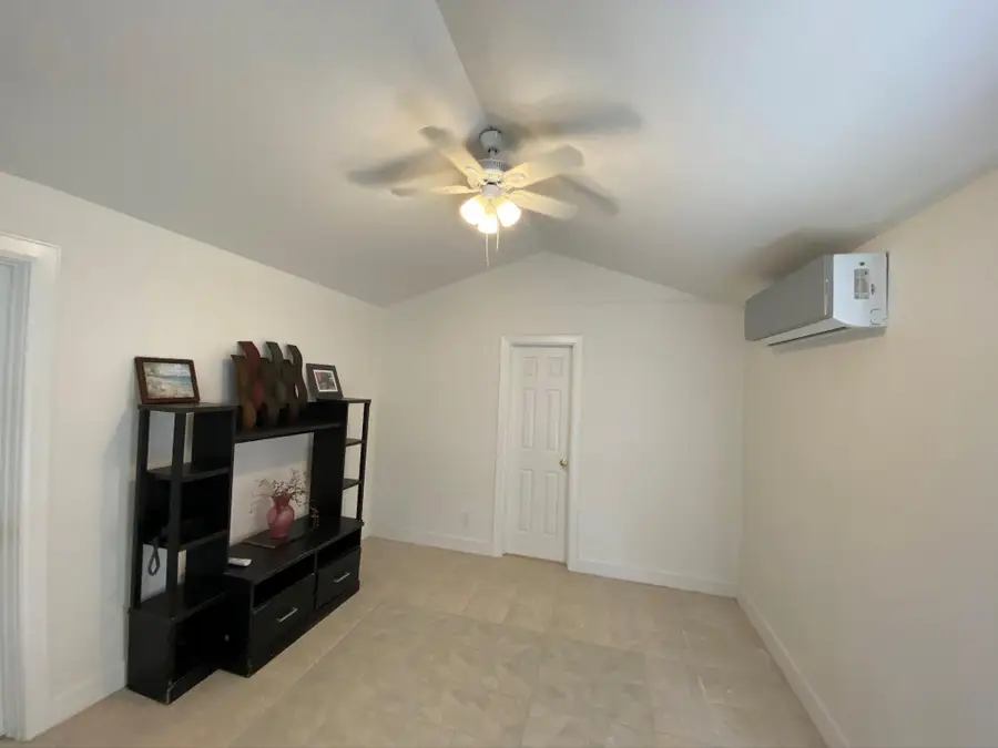 8341 Detroit Street, Houston, TX 77017 - #3